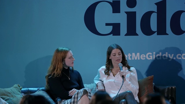 Ashley-Greene-dot-nl_2022GetMeGiddy-BarePanel1011.jpg
