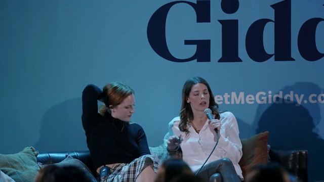 Ashley-Greene-dot-nl_2022GetMeGiddy-BarePanel1024.jpg