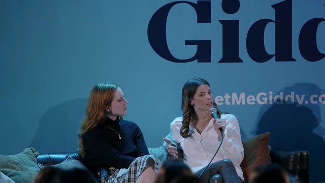 Ashley-Greene-dot-nl_2022GetMeGiddy-BarePanel1027.jpg