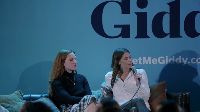 Ashley-Greene-dot-nl_2022GetMeGiddy-BarePanel1034.jpg
