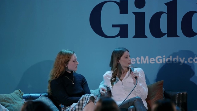 Ashley-Greene-dot-nl_2022GetMeGiddy-BarePanel1041.jpg