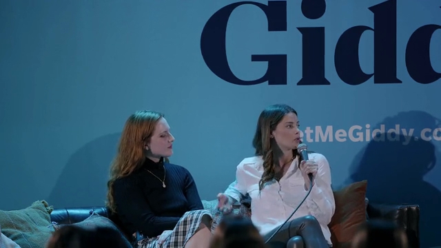 Ashley-Greene-dot-nl_2022GetMeGiddy-BarePanel1049.jpg