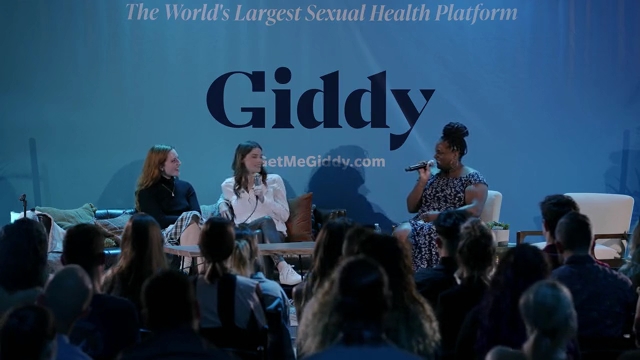 Ashley-Greene-dot-nl_2022GetMeGiddy-BarePanel1054.jpg