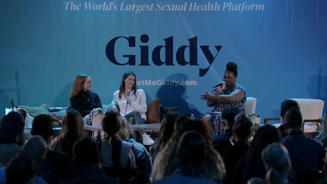 Ashley-Greene-dot-nl_2022GetMeGiddy-BarePanel1055.jpg