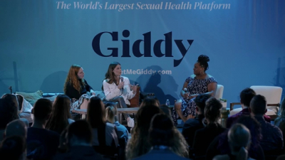 Ashley-Greene-dot-nl_2022GetMeGiddy-BarePanel0098.jpg