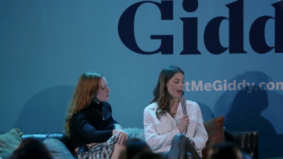 Ashley-Greene-dot-nl_2022GetMeGiddy-BarePanel0811.jpg