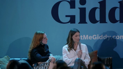 Ashley-Greene-dot-nl_2022GetMeGiddy-BarePanel0812.jpg