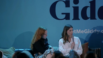 Ashley-Greene-dot-nl_2022GetMeGiddy-BarePanel0880.jpg