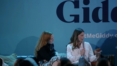 Ashley-Greene-dot-nl_2022GetMeGiddy-BarePanel0881.jpg