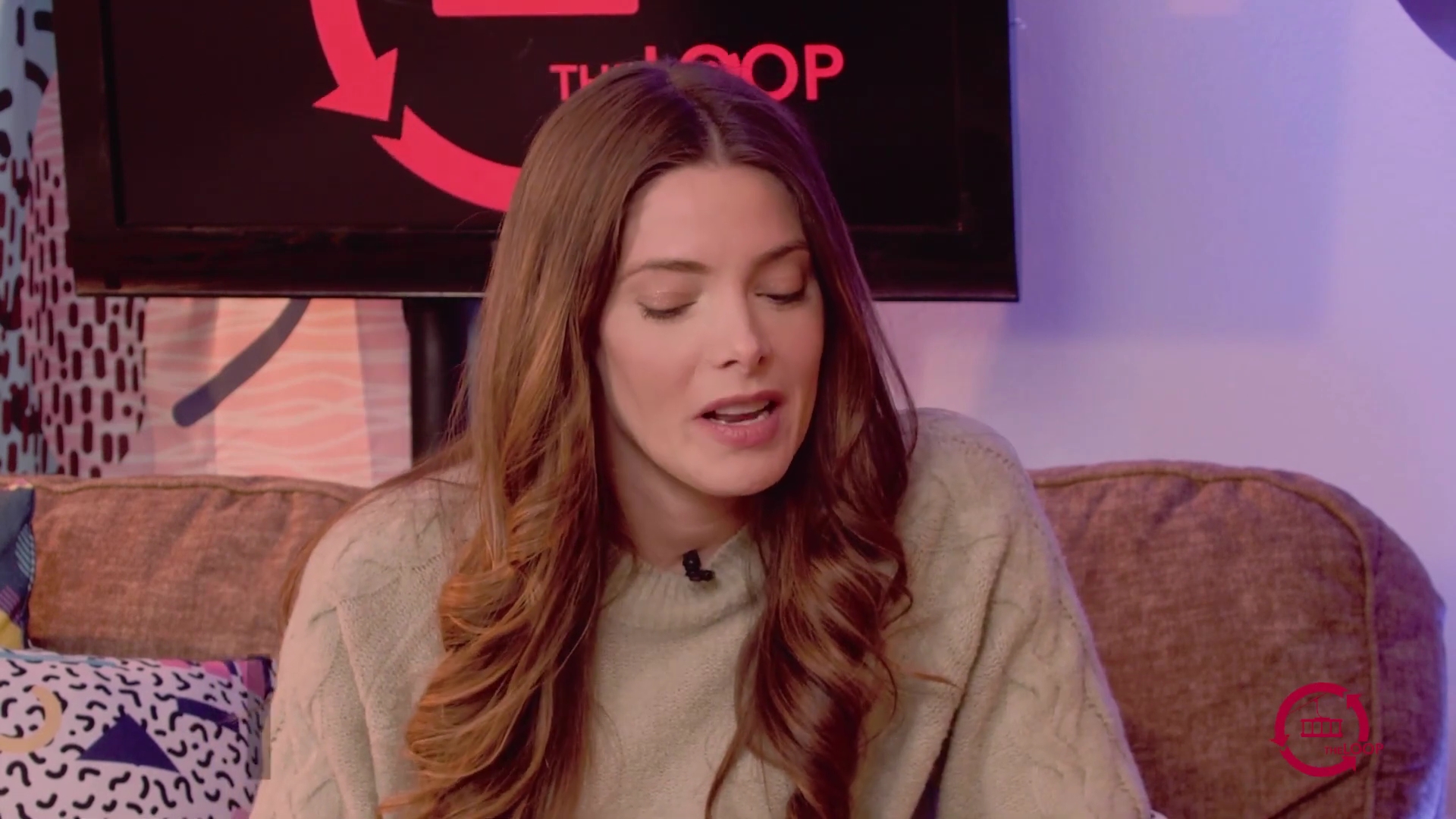 Ashley-Greene-dot-nl_2022TheLoop0018.jpg