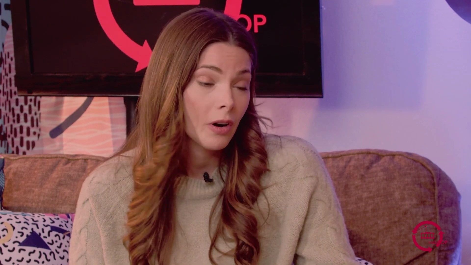 Ashley-Greene-dot-nl_2022TheLoop0193.jpg