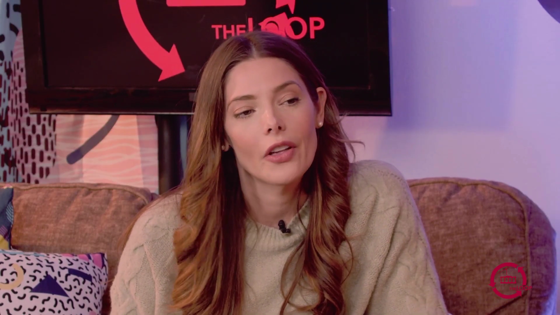 Ashley-Greene-dot-nl_2022TheLoop0287.jpg