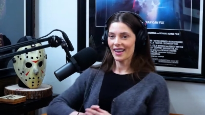 Ashley-Greene-dot-nl_2025InsideOfYouPodcast1204.jpg