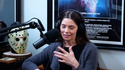 Ashley-Greene-dot-nl_2025InsideOfYouPodcast1975.jpg