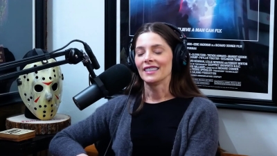 Ashley-Greene-dot-nl_2025InsideOfYouPodcast1981.jpg