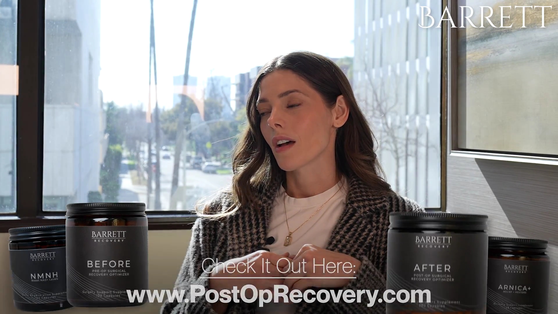 ashley-greene-dot-nl_BarrettPlasticSurgery0104.jpg