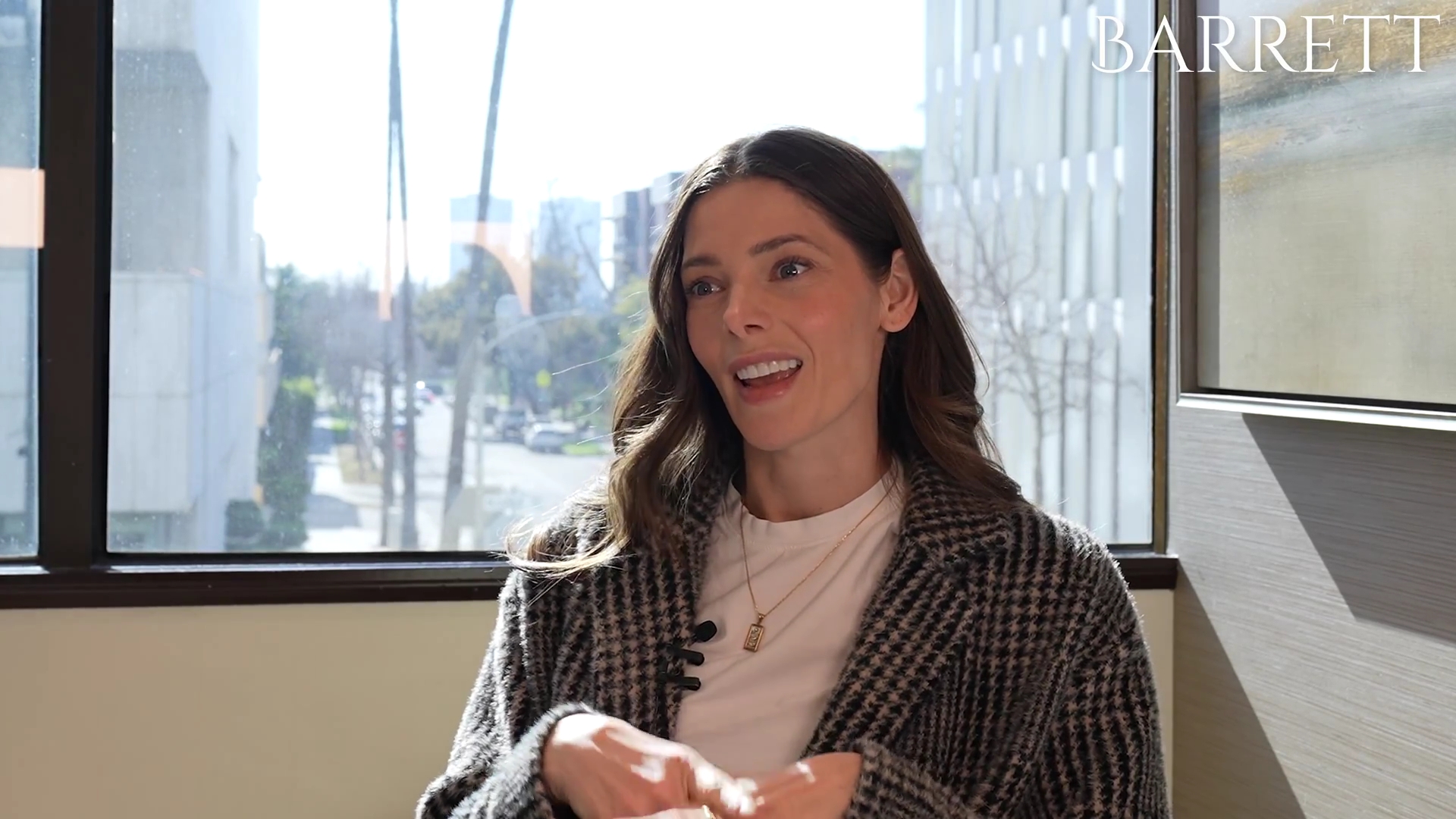 ashley-greene-dot-nl_BarrettPlasticSurgery0108.jpg ashley-greene-dot-nl_BarrettPlasticSurgery0108.jpg