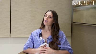 ashley-greene-dot-nl_BarrettPlasticSurgery0032.jpg