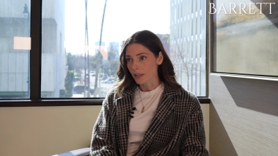 ashley-greene-dot-nl_BarrettPlasticSurgery0153.jpg