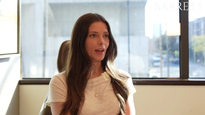 ashley-greene-dot-nl_BarrettPlasticSurgery0172.jpg