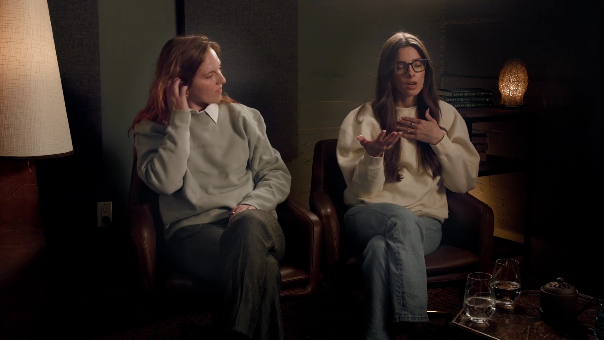 ashley-greene-dot-nl_ThePoweroftheMenstrualCycleAndHormoneHealthPMDDPeriodCarewithDrJoleneBrighten0666.jpg ashley-greene-dot-nl_ThePoweroftheMenstrualCycleAndHormoneHealthPMDDPeriodCarewithDrJoleneBrighten0666.jpg