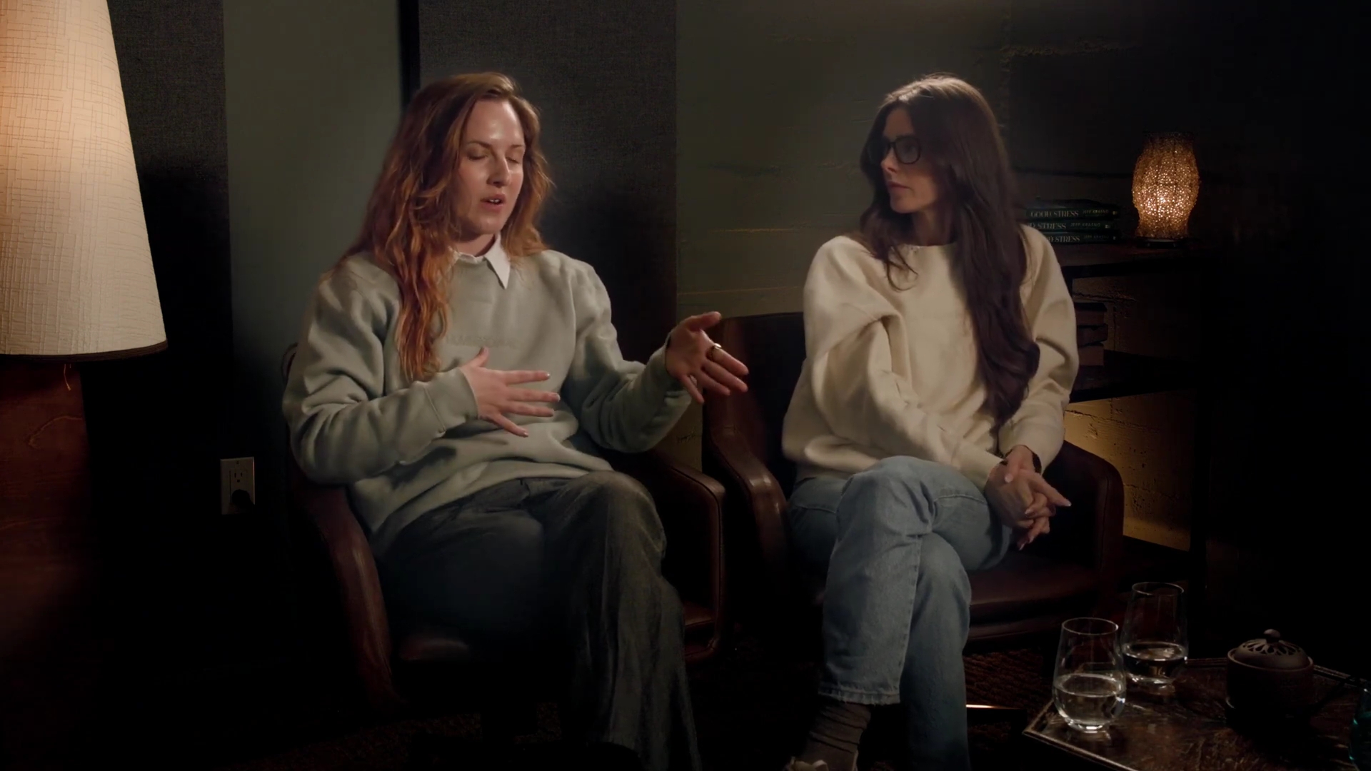 ashley-greene-dot-nl_ThePoweroftheMenstrualCycleAndHormoneHealthPMDDPeriodCarewithDrJoleneBrighten2091.jpg ashley-greene-dot-nl_ThePoweroftheMenstrualCycleAndHormoneHealthPMDDPeriodCarewithDrJoleneBrighten2091.jpg