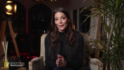 Ashley-Greene-dot-nl_2019FanMio-VideoMeetAndGreet0098.jpg