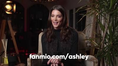 Ashley-Greene-dot-nl_2019FanMio-VideoMeetAndGreet0107.jpg