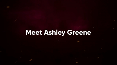 Ashley-Greene-dot-nl_2019FanMioExpierences-JuneMeeting0002.jpg