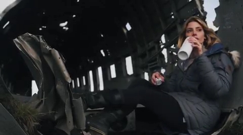 Ashley-Greene-dot-nl_2019LiveLokaiReclame0011.jpg Ashley-Greene-dot-nl_2019LiveLokaiReclame0011.jpg