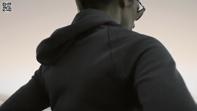 Ashley-Greene-dot-nl_Oakley-OneObsession0023.jpg Ashley-Greene-dot-nl_Oakley-OneObsession0023.jpg