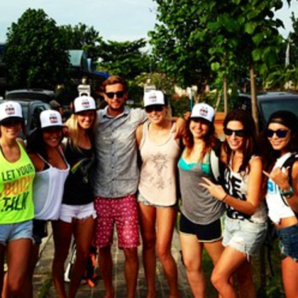 23 juni 2013; You are already missed Bali..back to reality. Such an incredible time and group of people @ashleygreene @irene591 @jstifter @jessicameisels @matthalliday1 @ericahosseini @vanessahudgens @frankie4218 @jmccassy @kelleno #lotsoftags

