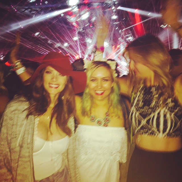 11 april 2015; I may just have the best friends ever...#day1 #amazing @audrhi @ashleygreene
