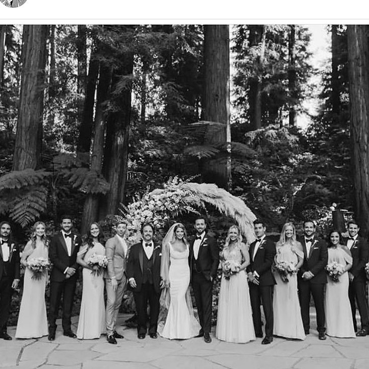 7 juli 2019:Happy one year anniversary to my sister and brother. This was such a magical day and so happy I could be a part of it. ❤️
