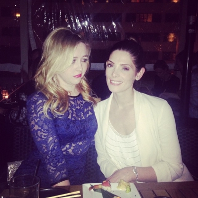 18 januari 2015; But really.... what filter do you use? But seriously.. On your face? @ashleygreene
