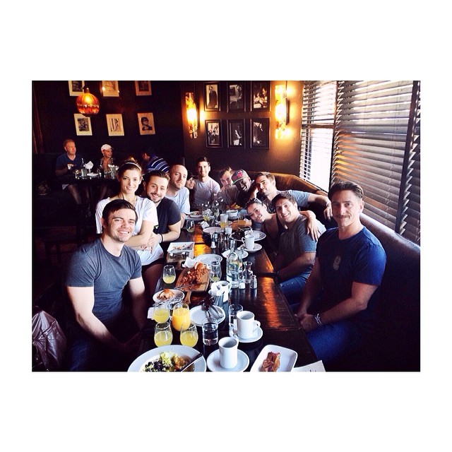 17 februari 2014; Aww this is cute. I'm glad you had a good Sunday. Love you all @elliebeltran @ashleygreene
