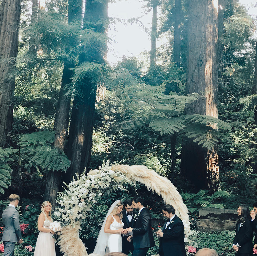 08 juli 2018: “When you seek love with all your heart you shall find its echoes in the universe!” Our girl got married this weekend!!! Words could not express how much love these two precious souls @paulkhoury & @ashleygreene are full of! I’m so grateful and blessed to share such a special moment with friends of over 13 years! Can’t wait to see what the future holds for you love birds!! Love u! Mr & Mrs. Khoury! #bestie #weddingvibes
