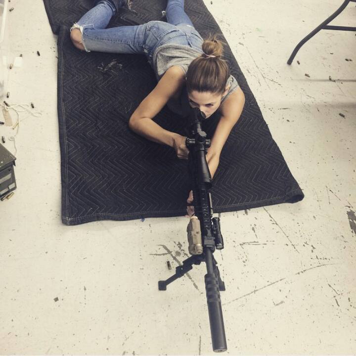 18 Augustus: Just a typical day at the office for my @roguetv character. I love my job. Can't wait for you guys to see me In action! #RogueTV @matthewparkhill @colehauser22
 18 Augustus: Just a typical day at the office for my @roguetv character. I love my job. Can't wait for you guys to see me In action! #RogueTV @matthewparkhill @colehauser22