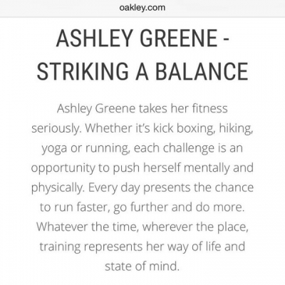 15 Augustus: A HUGE Thank you to @oakleywomen for the wonderful words :) #oakley #obsessed #lovelife #challengeyourself
