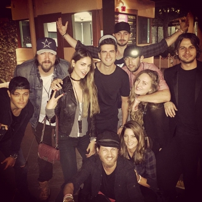 05 Oktober: Epic evening.. Halloween Horror Nights was cool too. @olivia_khoury @paulkhoury @schmeath @tannerbeard @ryanrottman @jeremiahworld @eizagonzalez @mistersmims #blairredford
