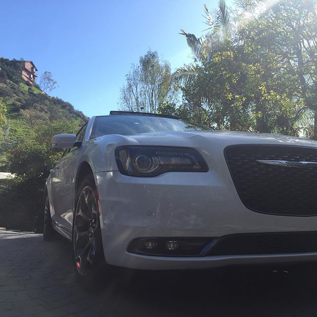24 Febbruari: Road trip anyone? Where should I go? @Chryslerautos #chrysler #300 #ad
