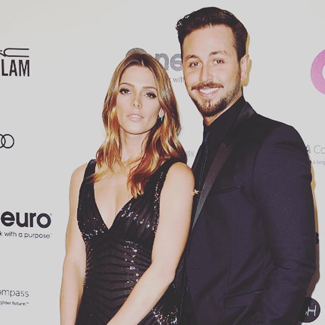 29 februari: Awesome night with @paulkhoury at the @ejaf academy awards viewing party. #oscars2016 #eltonjohn #bulgari
