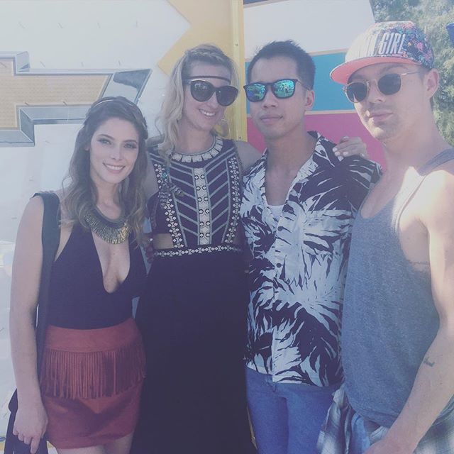 17 april: Hit the Bootsy's party with my besties. Thanks @chevrolet #cruze #findnewroads
