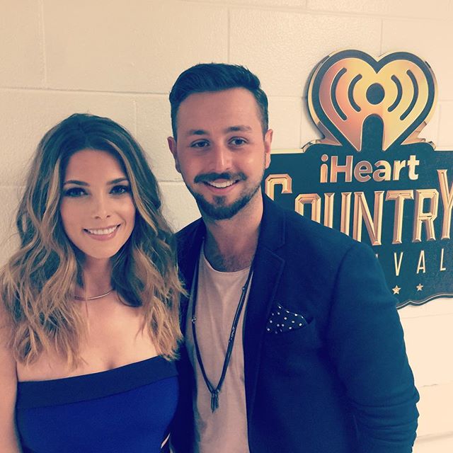 01 mei: And my love @iheartcountry @paulkhoury
01 mei: And my love @iheartcountry @paulkhoury