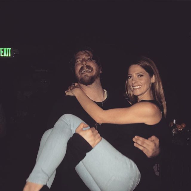 14 Mei: Me and tan at the @6bulletstohell Video game release. Am I THAT heavy @tannerbeard !?!? 😡
 14 Mei: Me and tan at the @6bulletstohell Video game release. Am I THAT heavy @tannerbeard !?!? 😡
