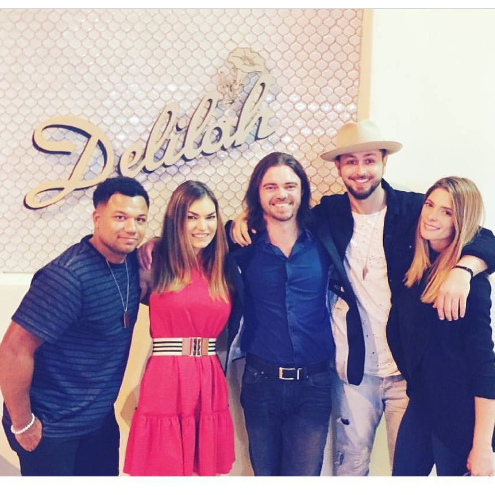 12 oktober: Sibling dinner with @joegreeneiii ❤ and @marycasey29 @paulkhoury @aaron_sjs at @ladydelilah #delicious #atetoomuch #worthit #family
