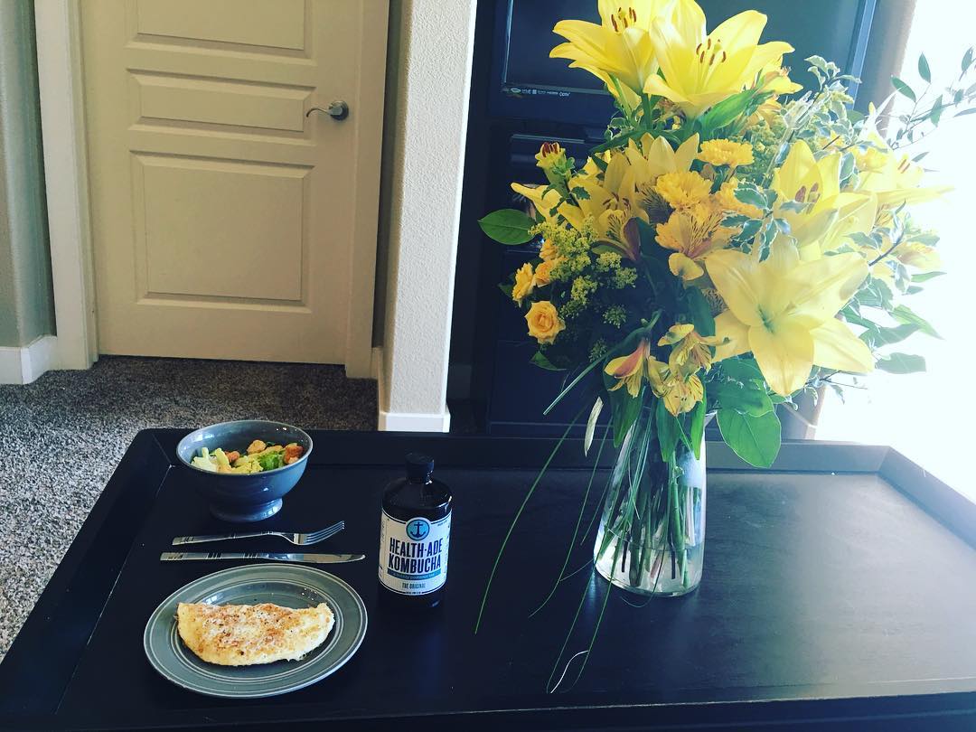22 oktober: After working until 530am this morning, I'm finally up to enjoy my breakfast/lunch and take on this Saturday in beautiful Arkansas.
