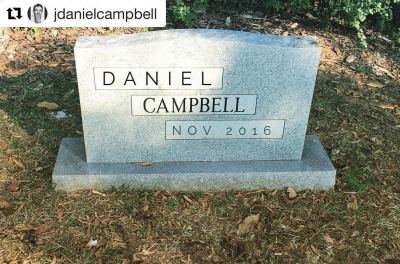 13 november: #Repost @jdanielcampbell @ashleygreene really knows how to calm the nerves. What a marvelous picture you've created. Imma go now 😂😂😂😂
