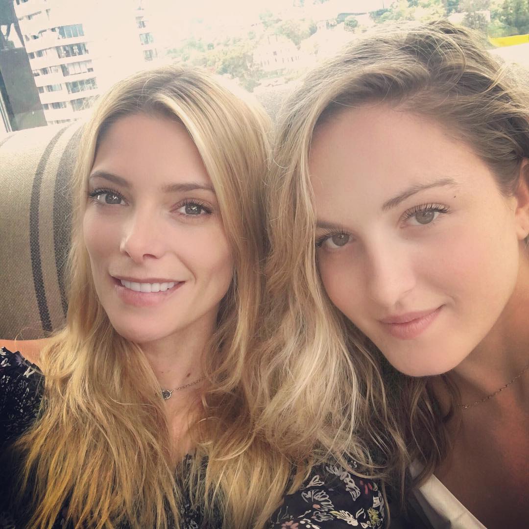 01 juli: Saturday brunch with little sis @sohohouse #brunchbuffet #sistersister
