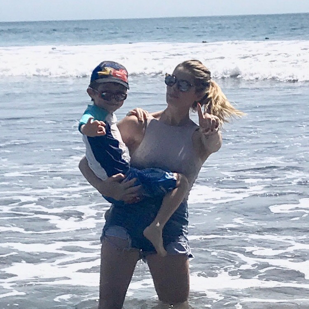 04 september: Always love being able to spend time with my Nico man and @emilyolsen #love #fairygodmother #beachday #zonktown
